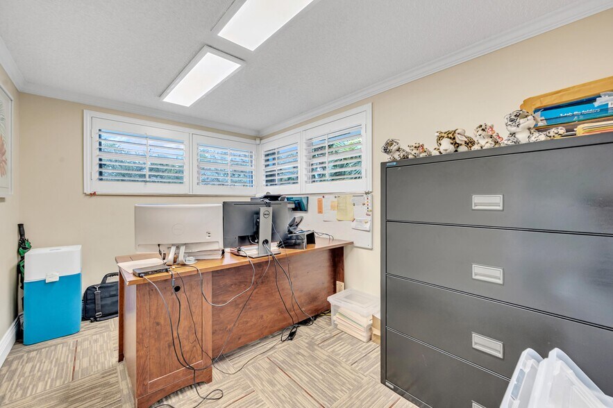 More Photos Of , Fort Lauderdale Office For Sale