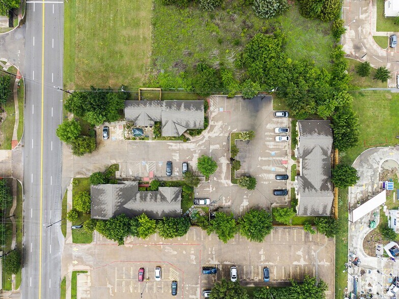 More Photos Of 2451-2461 Robinson Rd, Grand Prairie Medical For Sale