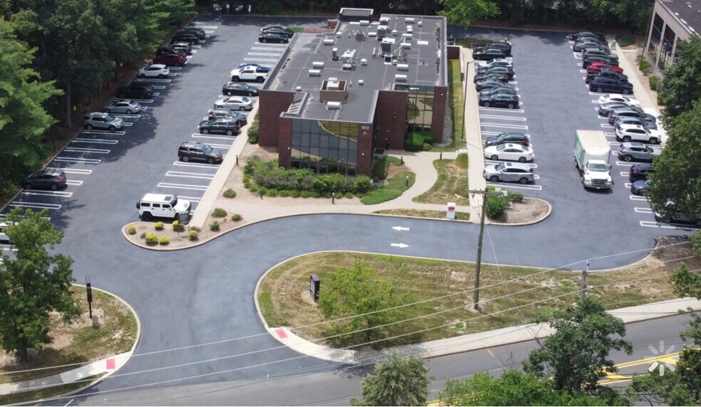 More Photos Of 180 Tices Ln, East Brunswick Medical For Lease