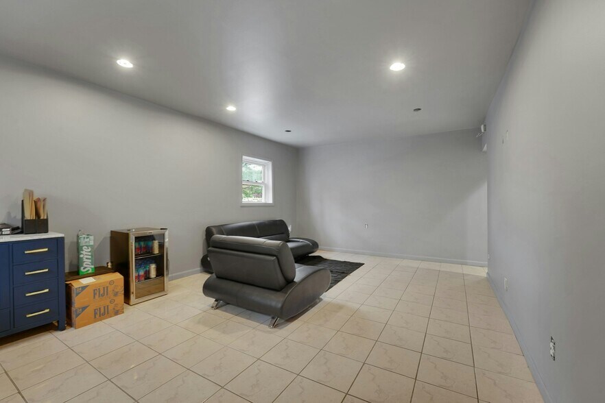 More Photos Of 2040 US Highway 22, Scotch Plains General Retail For Lease