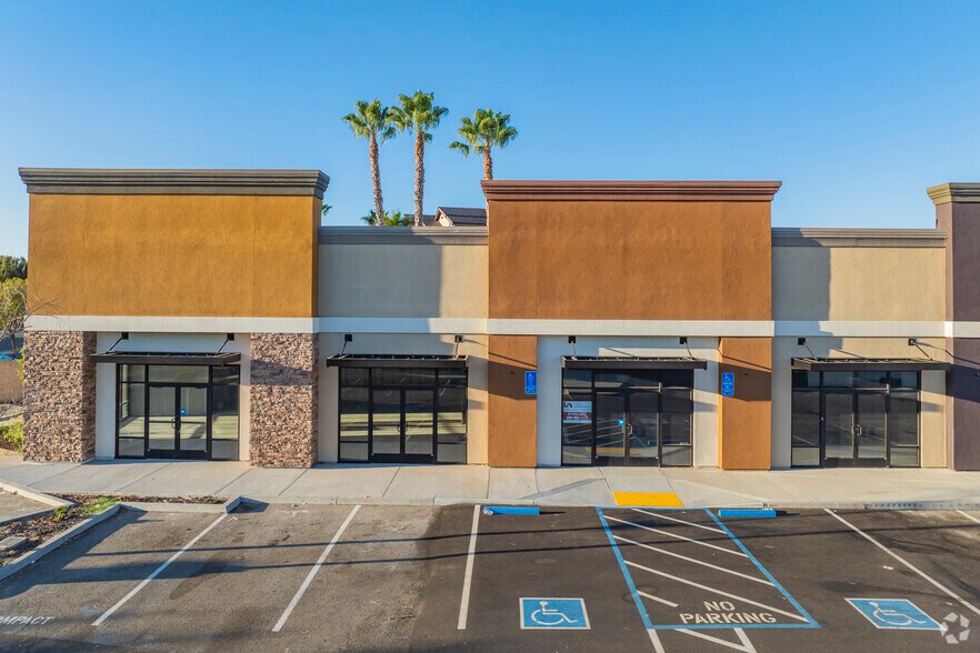 More Photos Of 165 Commerce Ave, Manteca General Retail For Lease