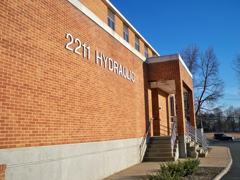 More Photos Of 2211 Hydraulic Rd, Charlottesville Medical For Lease