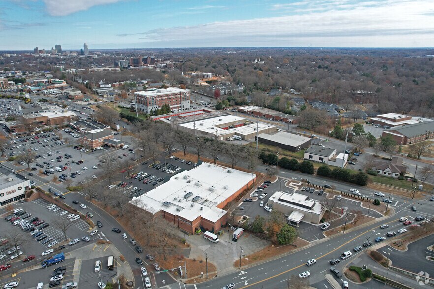 More Photos Of 300 S Stratford Rd, Winston-Salem Unknown For Lease