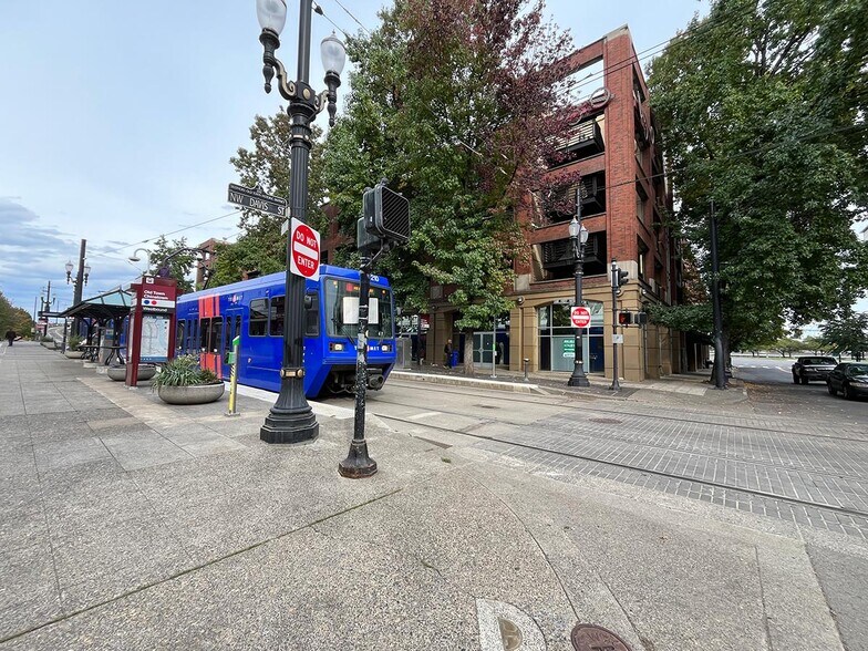 More Photos Of 202-210 NW 1st Ave, Portland Parking Garage For Lease