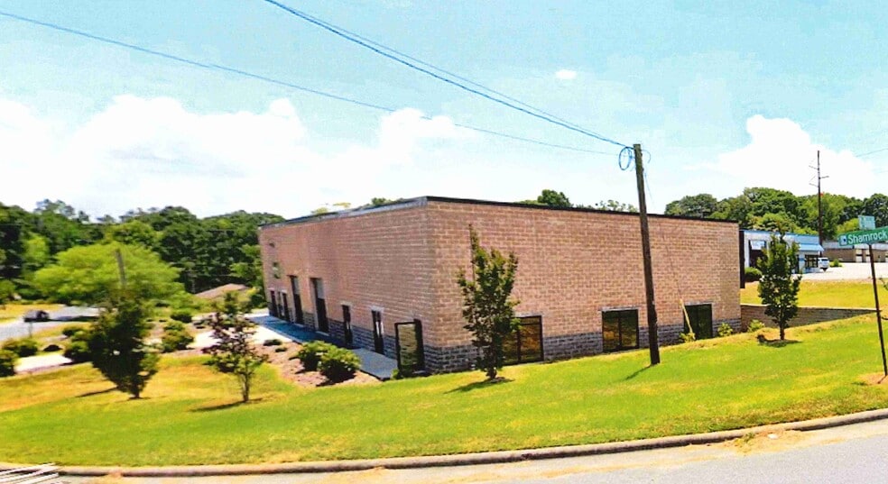 Primary Photo Of 724 E Dixie Dr, Asheboro Storefront For Sale