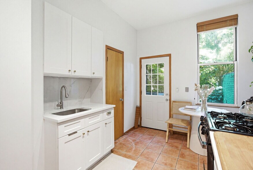 More Photos Of 317 Eckford St, Brooklyn Apartments For Sale