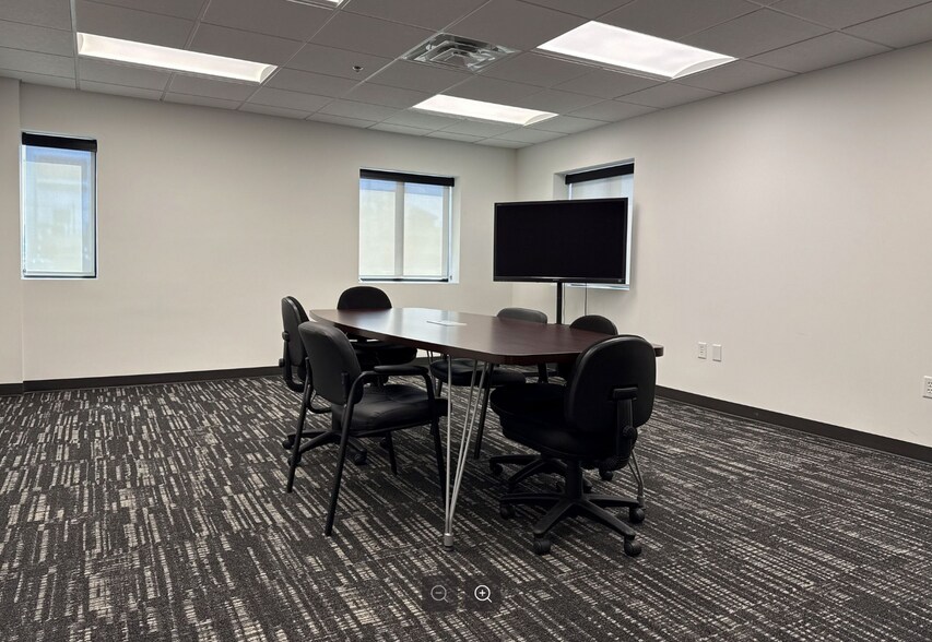 More Photos Of 6228 Bandera Rd, San Antonio Medical For Sale