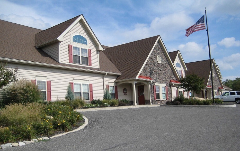 More Photos Of 8691 Wadsworth Rd, Wadsworth Light Manufacturing For Lease