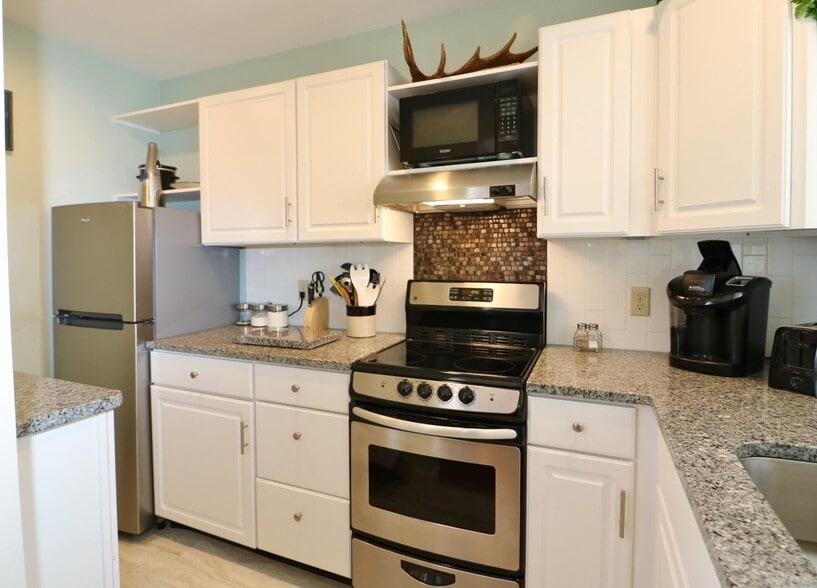 More Photos Of 1174 US 2, Randolph Hospitality For Sale