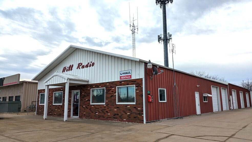 More Photos Of 2503 General Electric Rd, Bloomington Flex For Sale