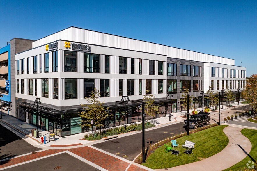 More Photos Of 44679 Endicott Dr, Ashburn Coworking Space