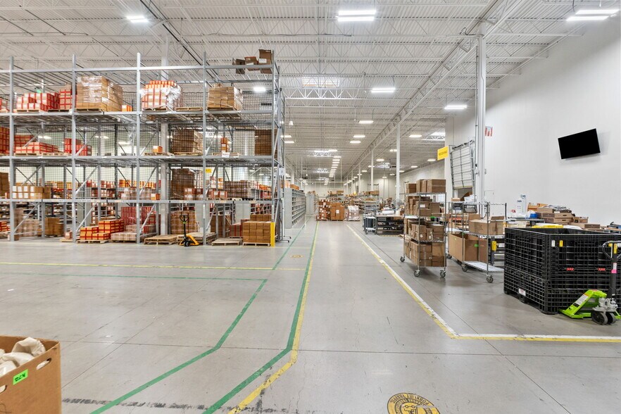 More Photos Of 6231 E Stassney Ln, Austin Warehouse For Lease