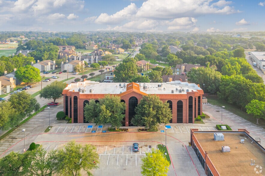 More Photos Of 1229-1231 E Pleasant Run Rd, DeSoto Office For Lease