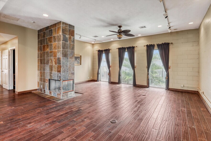 More Photos Of 1607 Bonner St, Houston Specialty For Sale