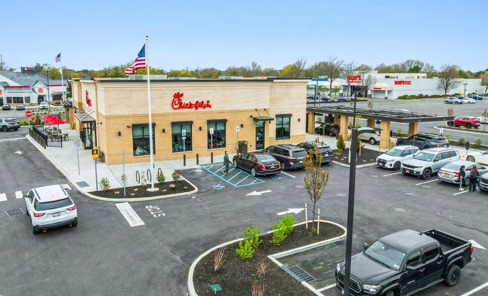 More Photos Of 5163 Sunrise Hwy, Bohemia Fast Food For Sale