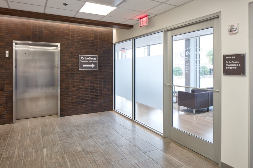 More Photos Of 1125 Raintree Cir, Allen Medical For Lease