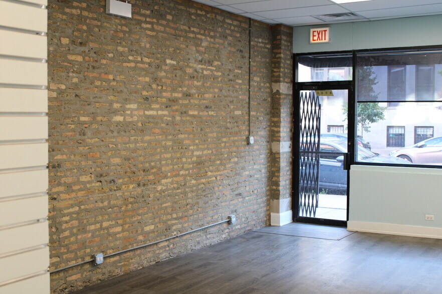 More Photos Of 4407 N Hazel St, Chicago Apartments For Lease