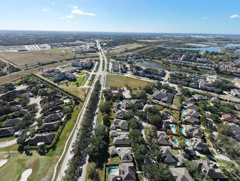 More Photos Of 2622 Marina Bay Dr, League City Medical For Lease