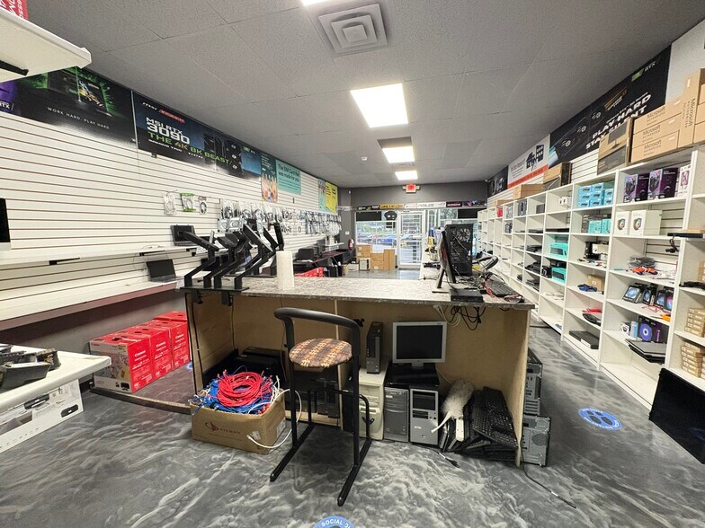 More Photos Of 10233 Elbow Dr SW, Calgary Unknown For Lease