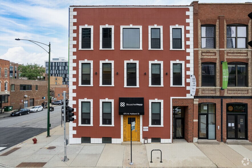 More Photos Of 670 W Hubbard St, Chicago Loft Creative Space For Sale