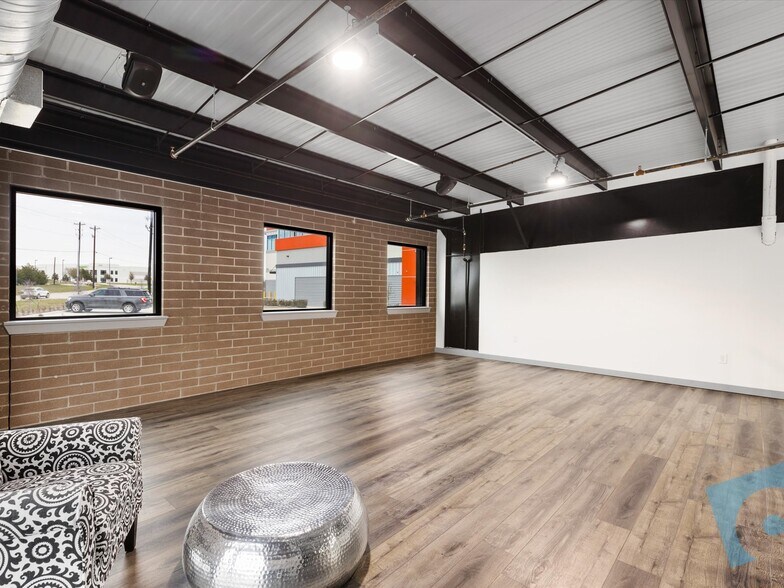 More Photos Of 4451 Dale Earnhardt Way, Northlake Light Distribution For Lease