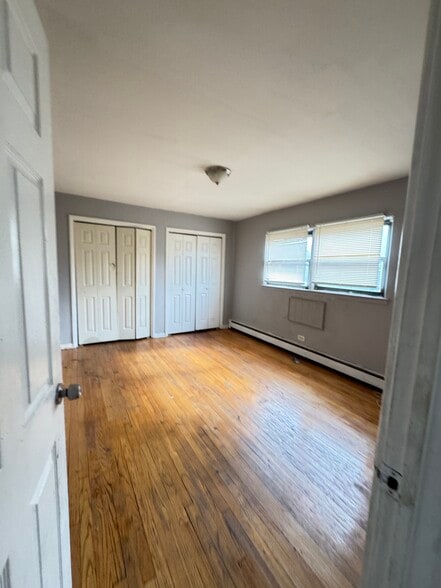 More Photos Of 8701 S Clyde Ave, Chicago Apartments For Sale