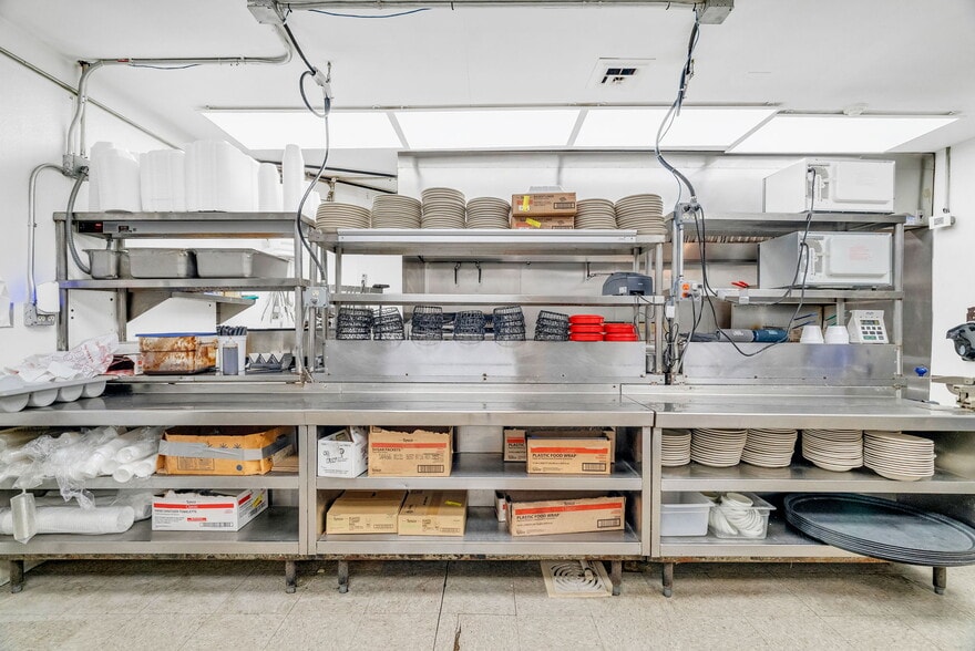 More Photos Of 119 Clinton Ave, Saint Clair Restaurant For Sale