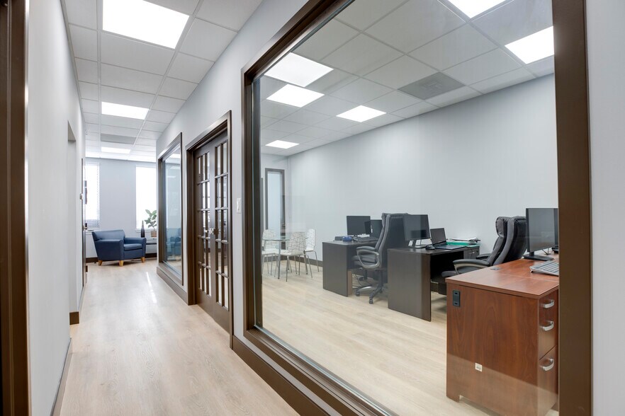 More Photos Of 7008 Little River Tpke, Annandale Medical For Sale