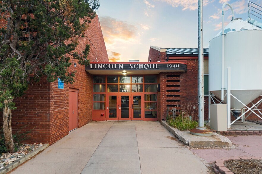 More Photos Of 2727 N Cascade Ave, Colorado Springs General Retail For Lease