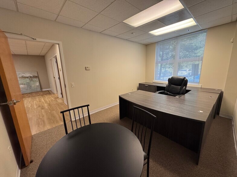 More Photos Of 141 Providence Rd, Chapel Hill Office Residential For Lease