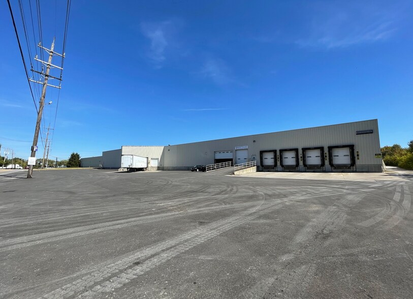 More Photos Of 7405 Industrial Rd, Florence Warehouse For Lease