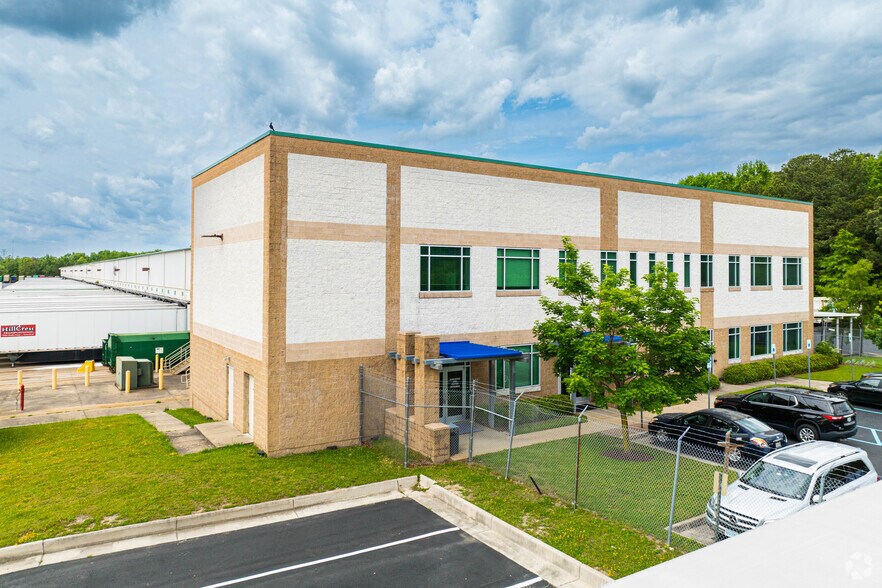More Photos Of 3516 S Military Hwy, Chesapeake Distribution For Lease