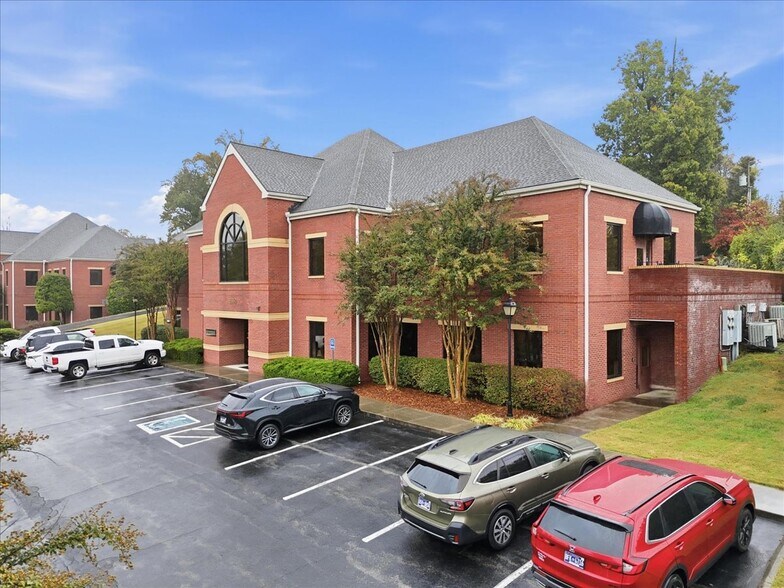 More Photos Of 8862 Cedar Springs Ln, Knoxville Office For Lease