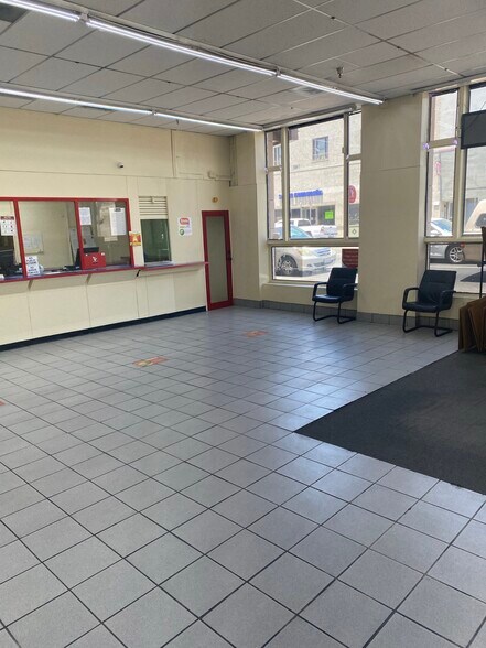 More Photos Of 100 S Euclid Ave, Ontario Storefront For Lease