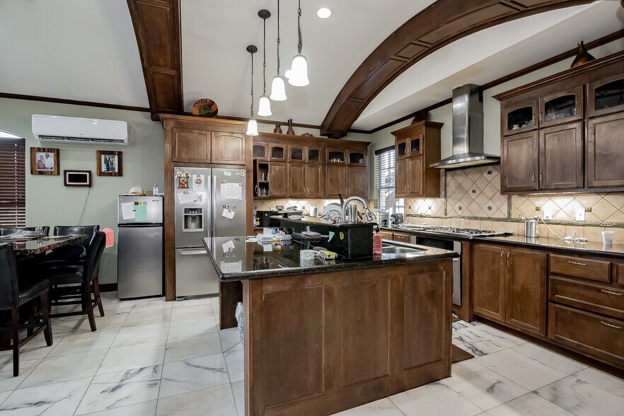 More Photos Of 3005 Houston Hwy, Victoria Hotel For Sale