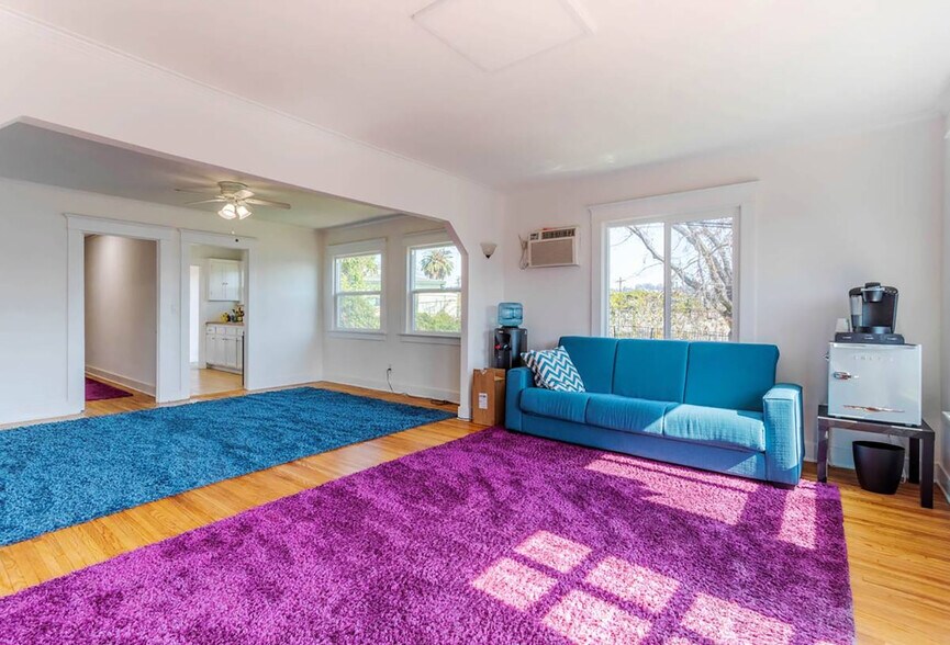 More Photos Of 2113 W Sunset Blvd, Los Angeles Storefront Retail Office For Lease