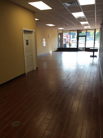More Photos Of 643-703 Main St, Walpole Unknown For Lease