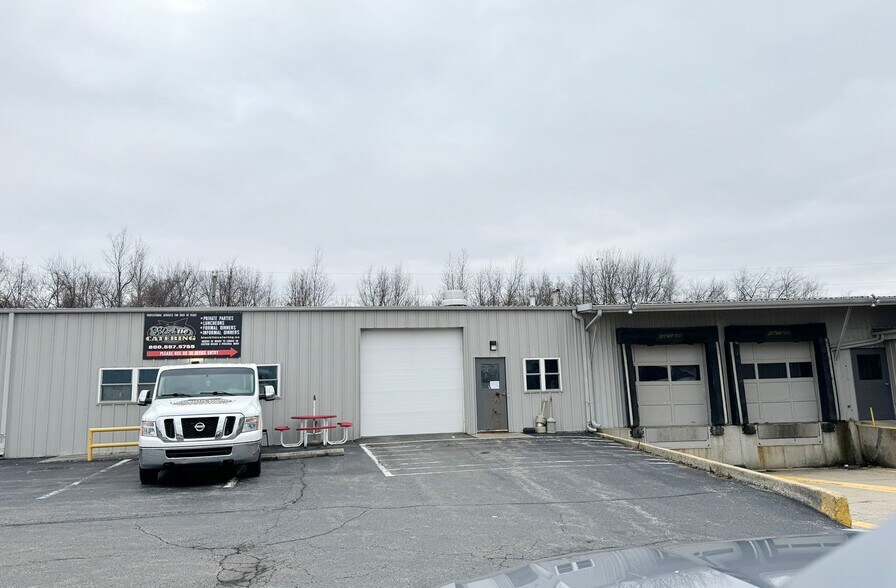 More Photos Of 2691 E US Highway 30, Warsaw Warehouse For Sale