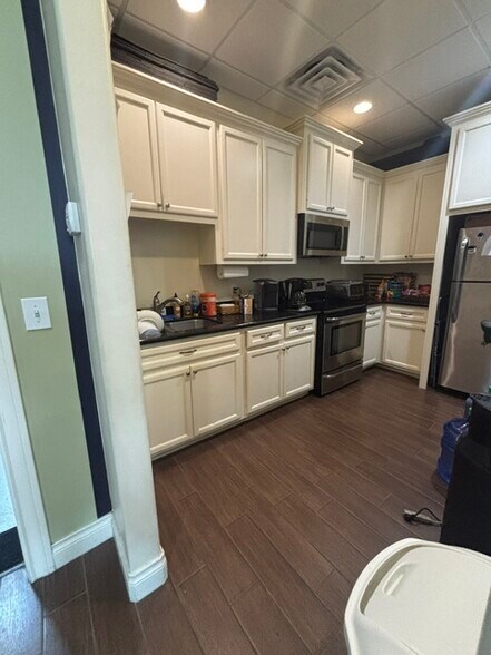 More Photos Of 21733 Provincial Blvd, Katy Loft Creative Space For Lease