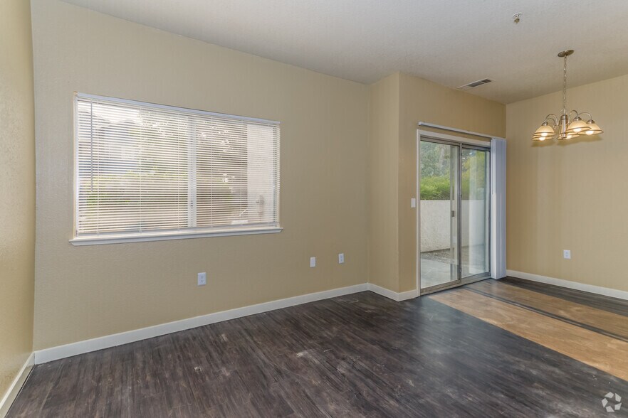 More Photos Of 6500 47th St, Sacramento Apartments For Sale