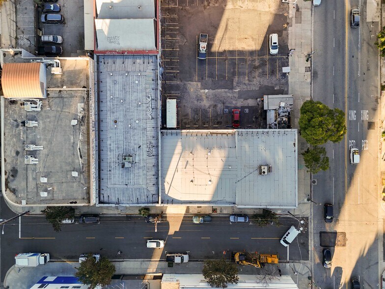 More Photos Of 215 W 15th St, Los Angeles Warehouse For Sale