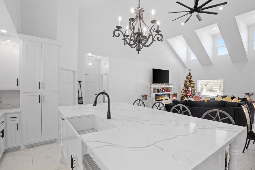 More Photos Of 2565 N State Highway 16, Fredericksburg Specialty For Sale