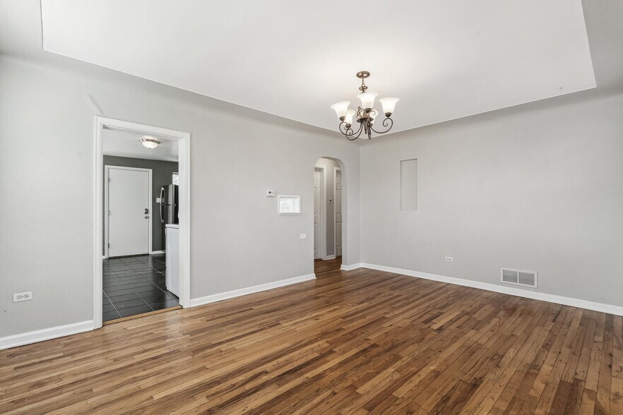 More Photos Of 2300 W 39th Ave, Denver Apartments For Sale