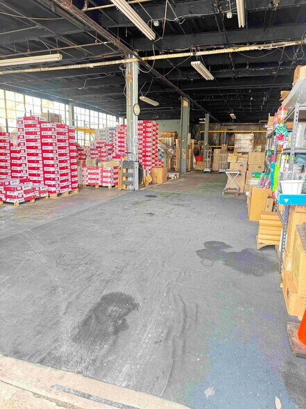 More Photos Of 55-02 37th Ave, Woodside Industrial For Sale