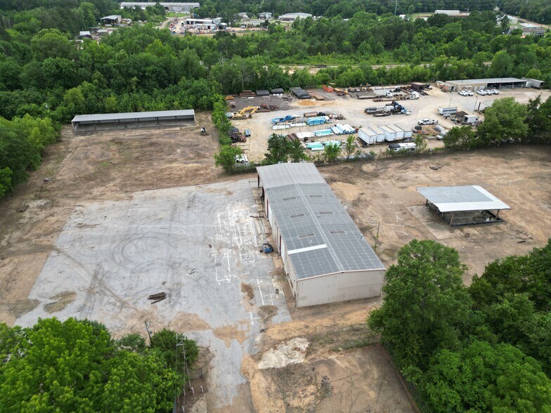 More Photos Of 5129 S McRaven Rd, Jackson Showroom For Sale