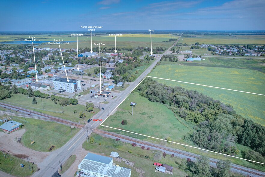 More Photos Of 4703 47 St, Bruderheim Land For Sale