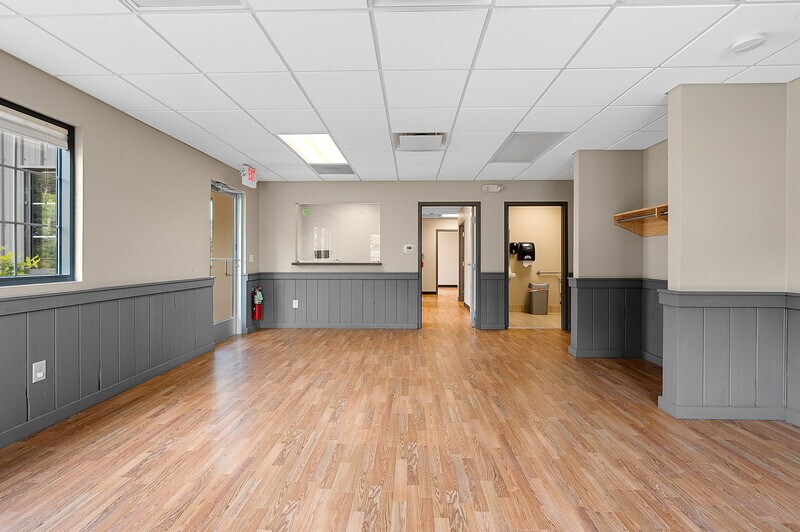 More Photos Of N5367 Mayflower Rd, Shiocton Office For Sale