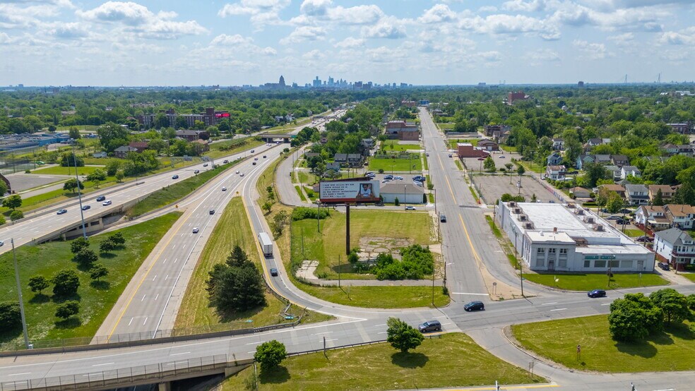More Photos Of 13300 Woodrow Wilson St, Detroit Land For Sale