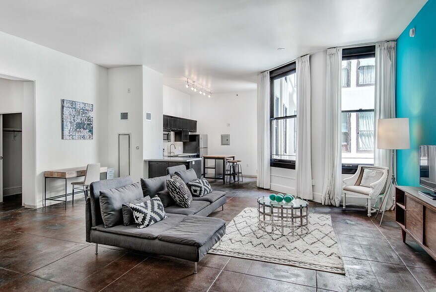 More Photos Of 610 S Main St, Los Angeles Apartments For Lease