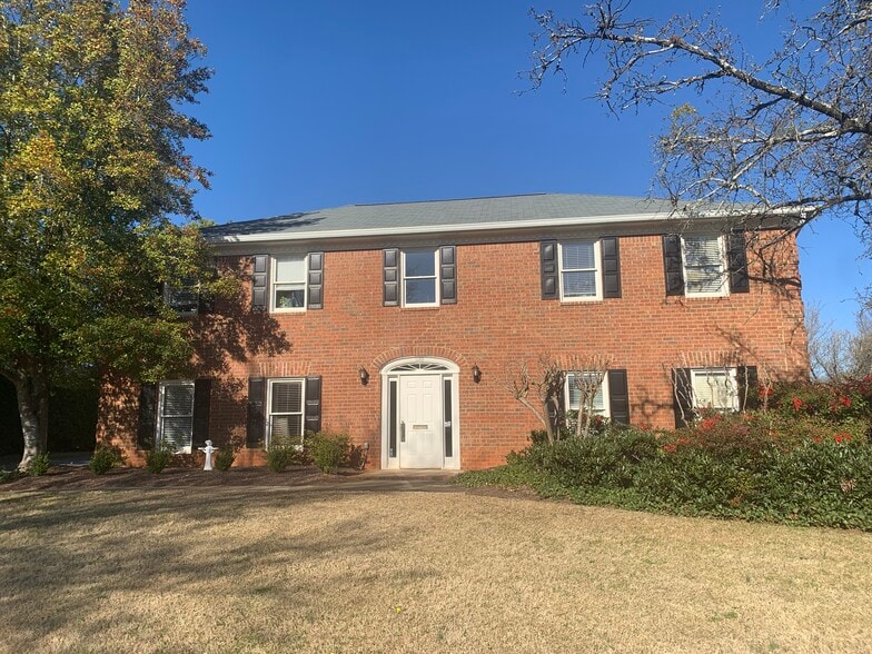 More Photos Of 1165 Cedar Shoals Dr, Athens Loft Creative Space For Sale